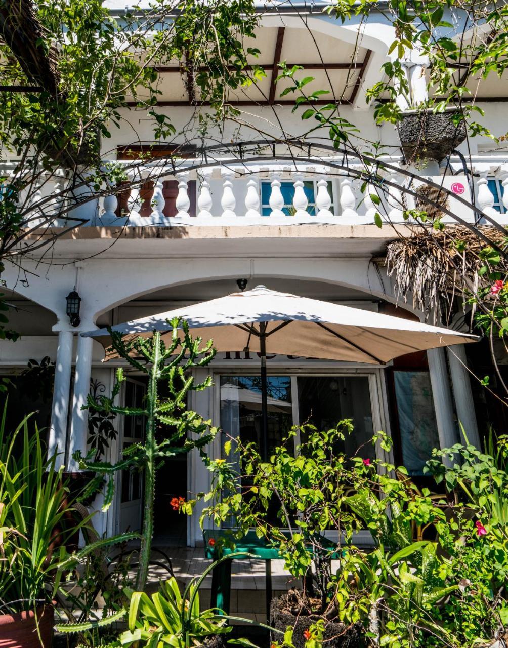 Hotel Jardin De La Paix Μορόνι Εξωτερικό φωτογραφία